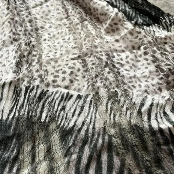 🔥4/$20 Scarf -  FREE with purchase - Picture 7 of 7